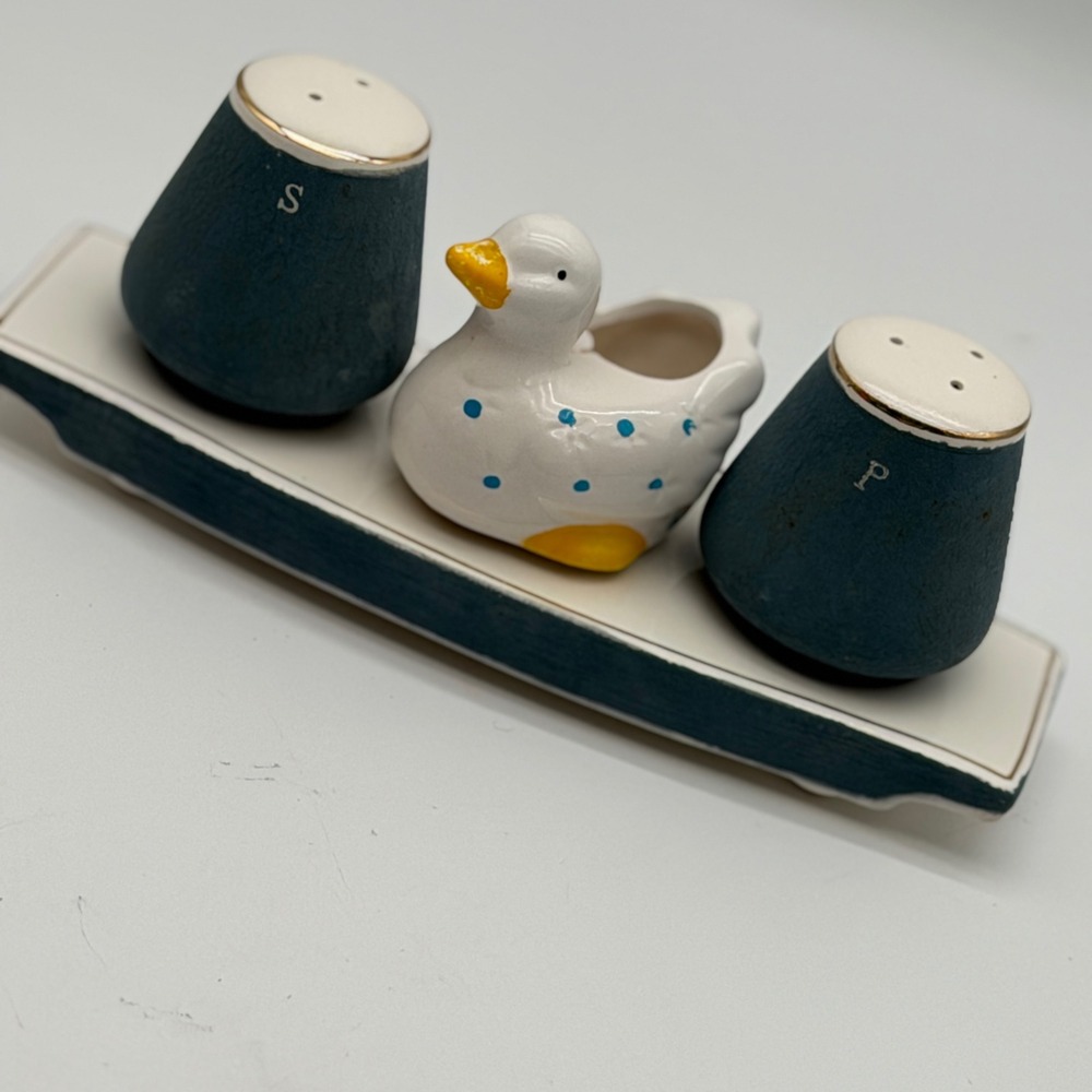 Vintage Japan Ceramic Salt Pepper Shakers‎ Duck Toothpick Holder Set Teal Blue
